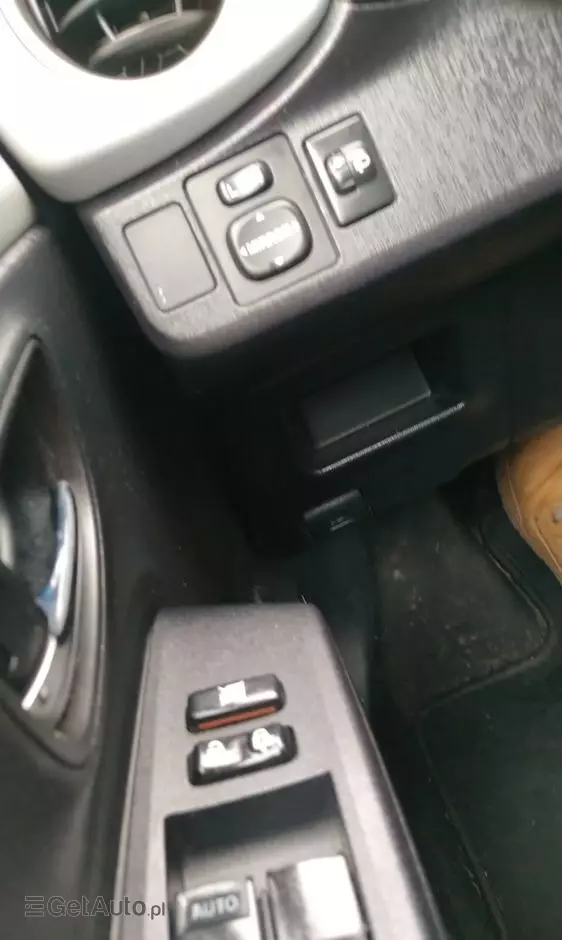 TOYOTA Yaris Hybrid 1.5 VVT-i Comfort