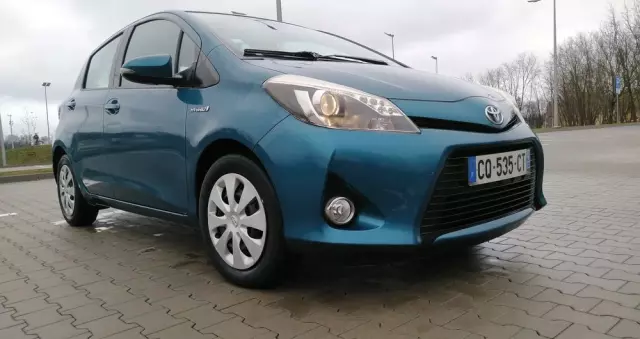 TOYOTA Yaris Hybrid 1.5 VVT-i Comfort