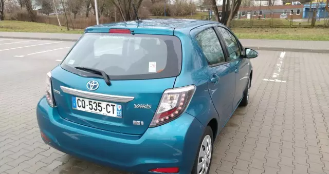 TOYOTA Yaris Hybrid 1.5 VVT-i Comfort
