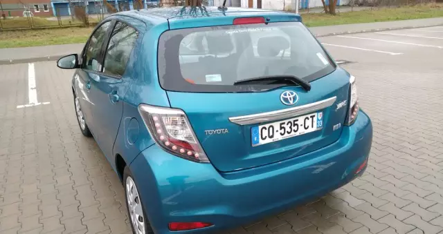 TOYOTA Yaris Hybrid 1.5 VVT-i Comfort