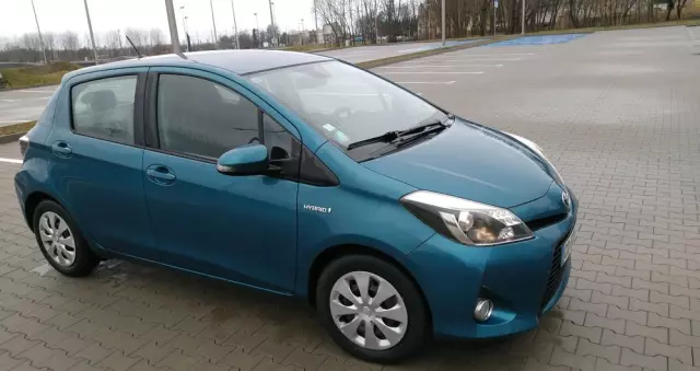 TOYOTA Yaris Hybrid 1.5 VVT-i Comfort