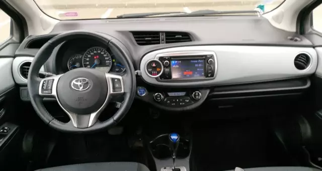 TOYOTA Yaris Hybrid 1.5 VVT-i Comfort