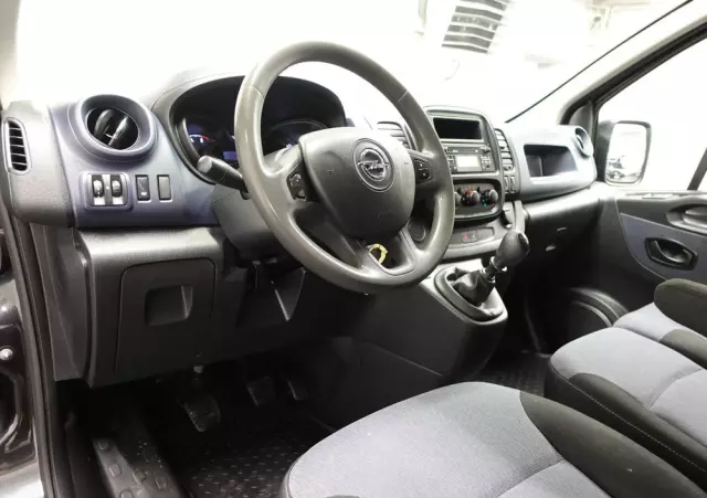 OPEL Vivaro - Warsztatowy 