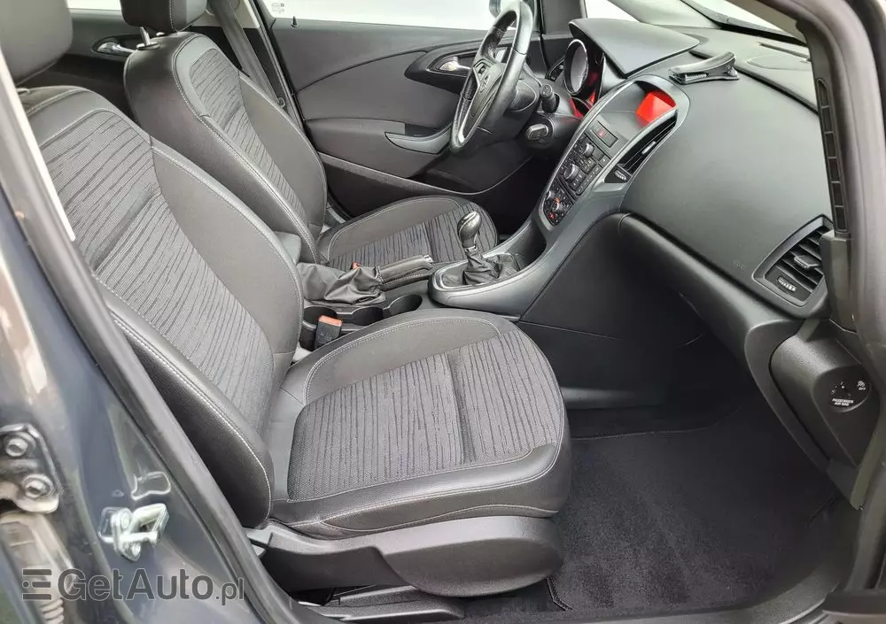 OPEL Astra 1.6 Sports Tourer Active