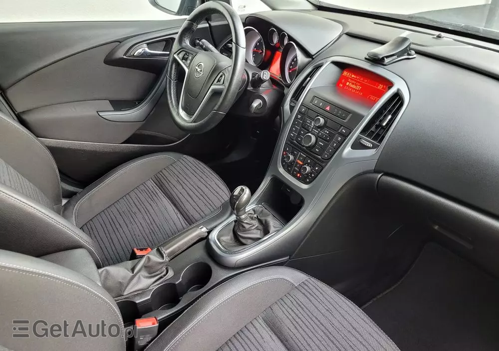 OPEL Astra 1.6 Sports Tourer Active