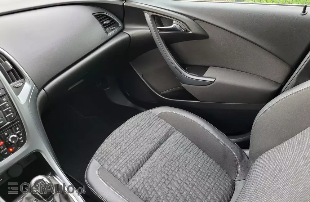 OPEL Astra 1.6 Sports Tourer Active