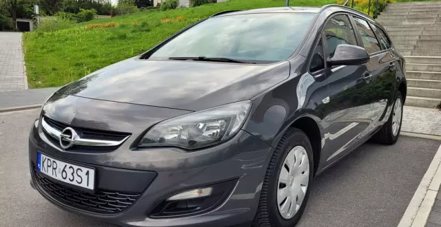 OPEL Astra 1.6 Sports Tourer Active