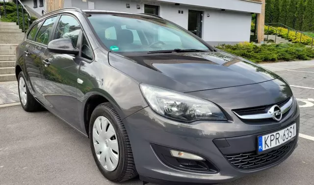 OPEL Astra 1.6 Sports Tourer Active