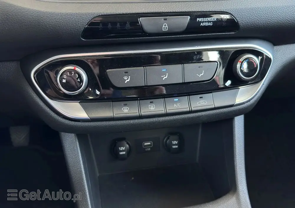 HYUNDAI I30 1.0 T-GDI Premiere Comfort