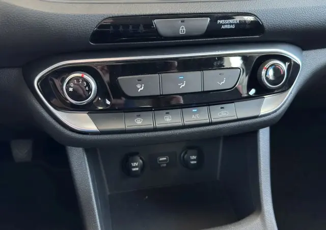 HYUNDAI I30 1.0 T-GDI Premiere Comfort