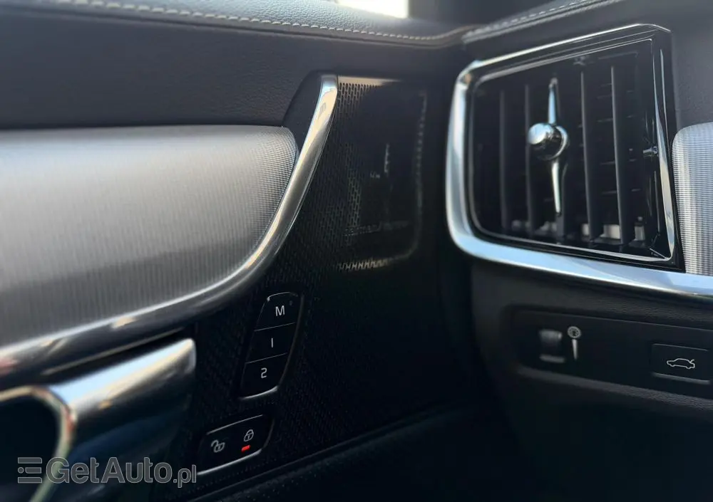 VOLVO V90 D5 AWD Geartronic R Design