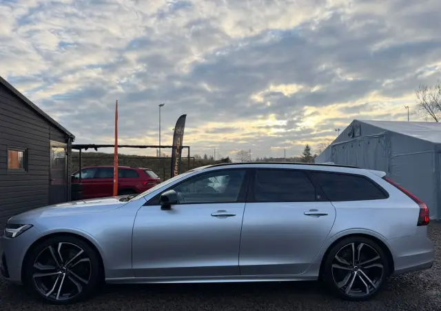 VOLVO V90 D5 AWD Geartronic R Design