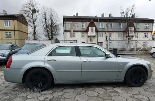CHRYSLER 300C 