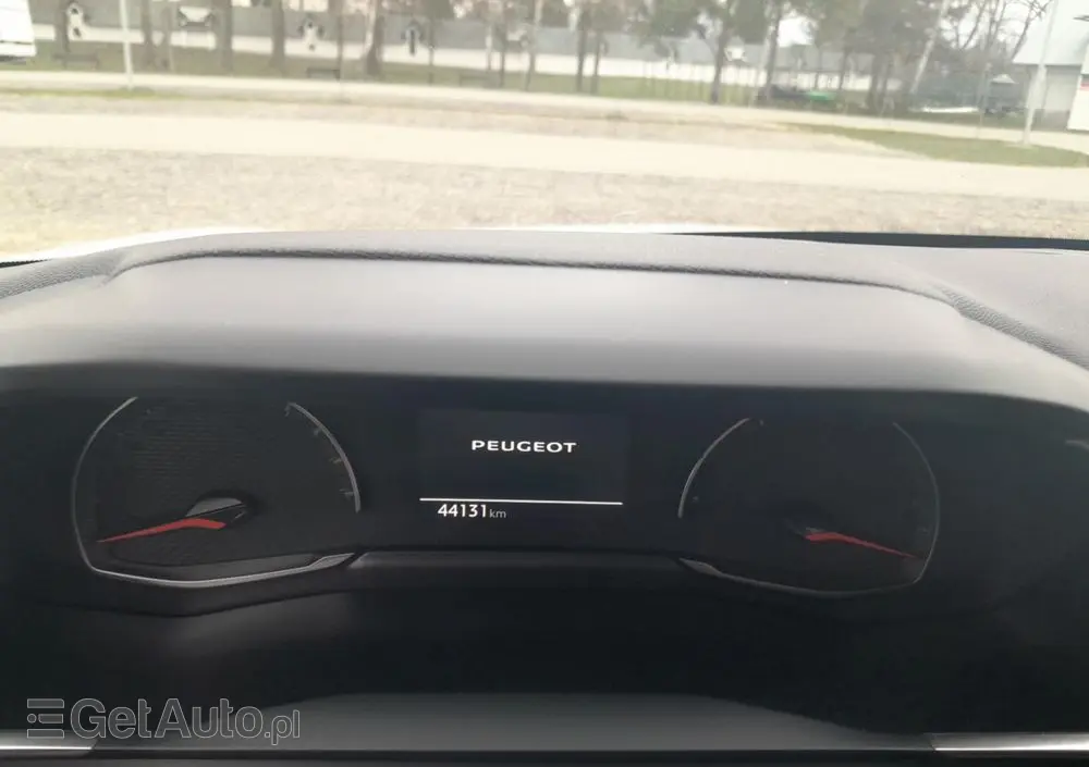 PEUGEOT 208 BlueHDi 100 Active