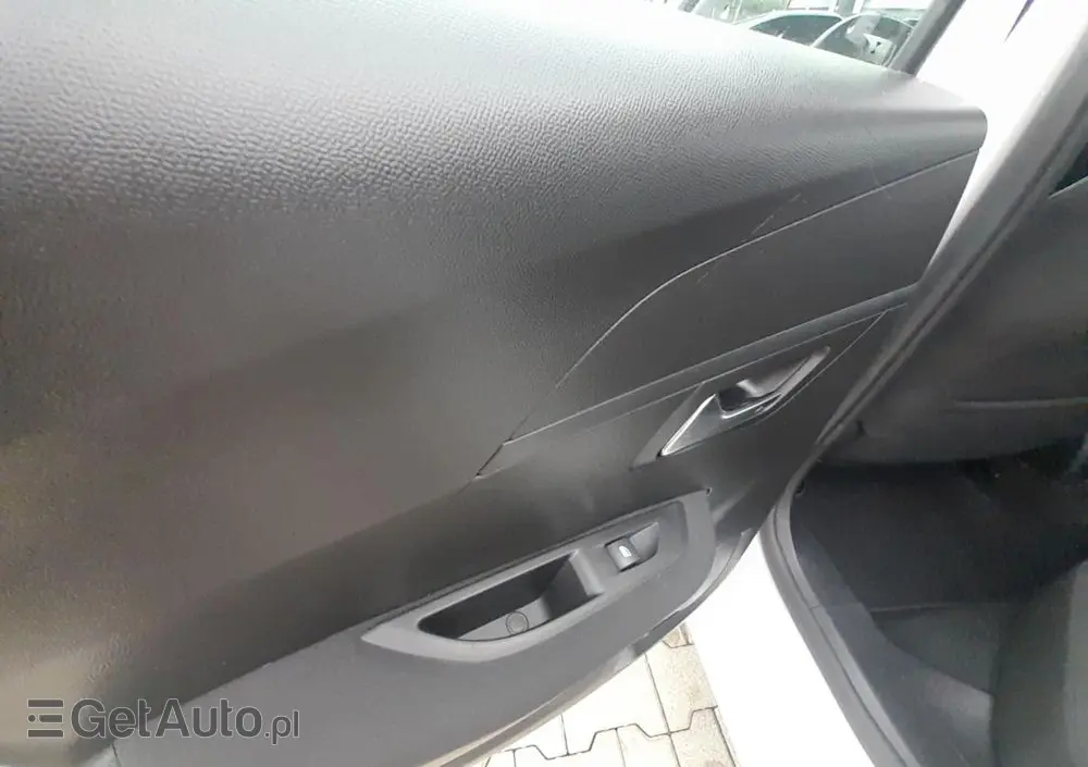PEUGEOT 208 BlueHDi 100 Active