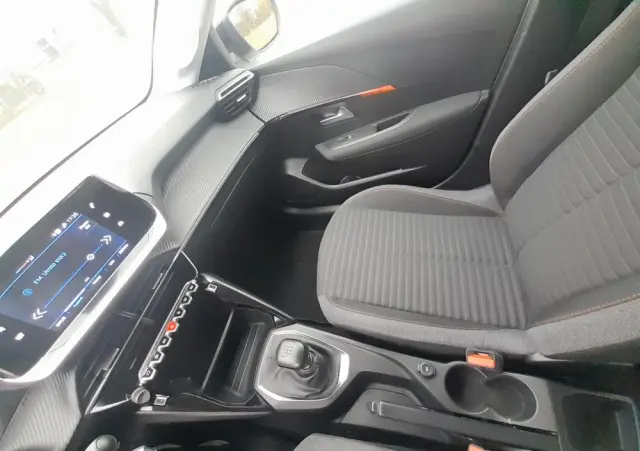 PEUGEOT 208 BlueHDi 100 Active