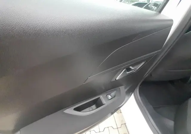 PEUGEOT 208 BlueHDi 100 Active