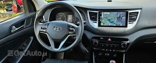 HYUNDAI Tucson 
