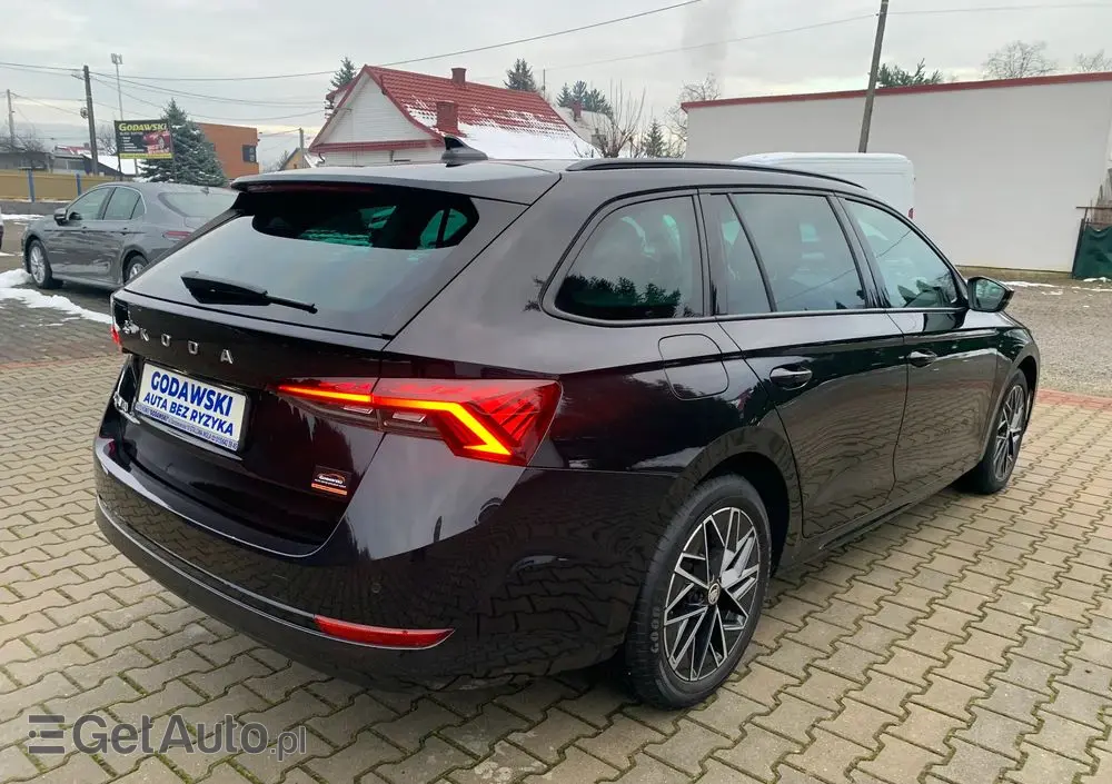 SKODA Octavia 