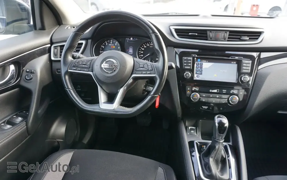 NISSAN Qashqai 1.2 DIG-T N-Connecta Xtronic EU6