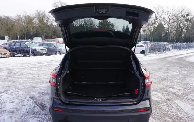 NISSAN Qashqai 1.2 DIG-T N-Connecta Xtronic EU6