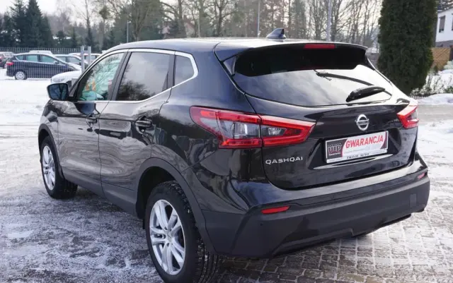 NISSAN Qashqai 1.2 DIG-T N-Connecta Xtronic EU6