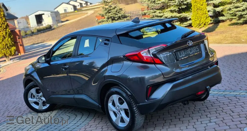 TOYOTA C-HR Flow
