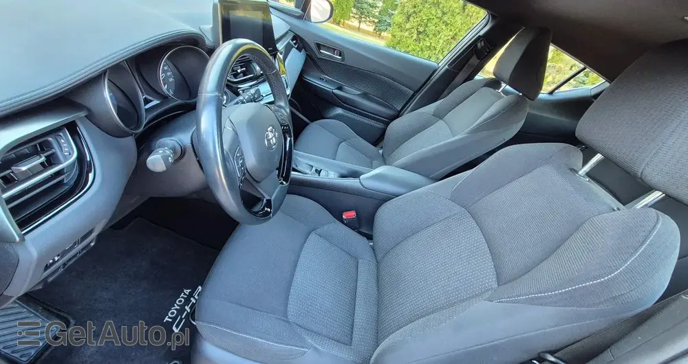 TOYOTA C-HR Flow