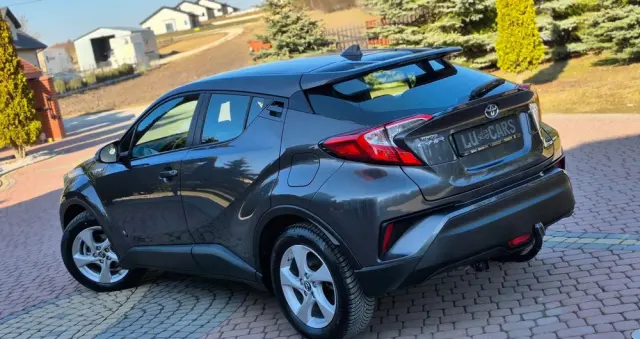 TOYOTA C-HR Flow