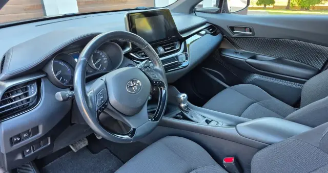 TOYOTA C-HR Flow