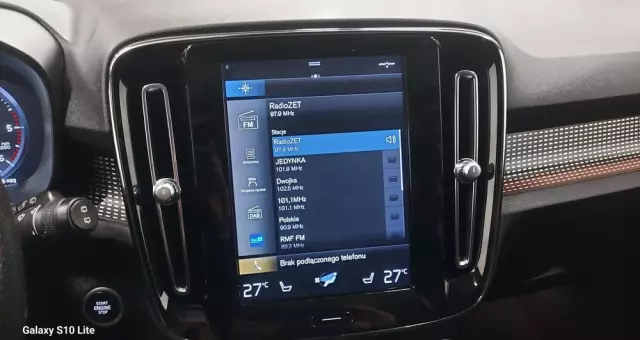 VOLVO XC 40 D3 R-Design