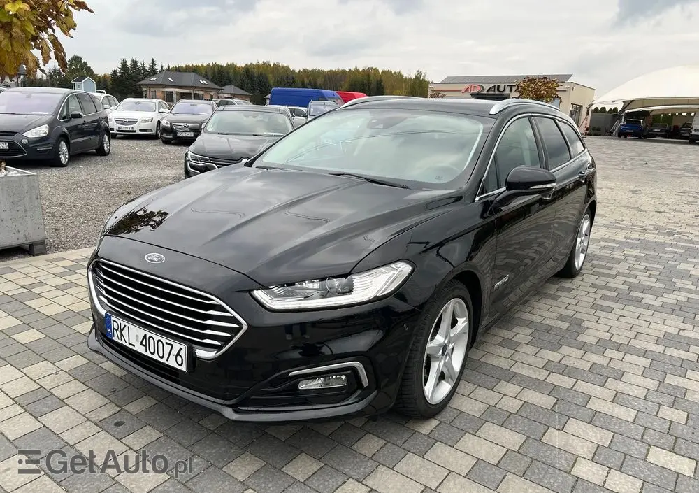 FORD Mondeo Turnier 2.0 Ti-VCT Hybrid Titanium