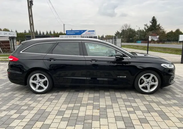 FORD Mondeo Turnier 2.0 Ti-VCT Hybrid Titanium