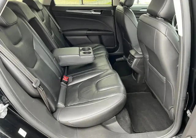 FORD Mondeo Turnier 2.0 Ti-VCT Hybrid Titanium