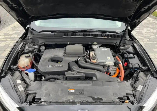 FORD Mondeo Turnier 2.0 Ti-VCT Hybrid Titanium