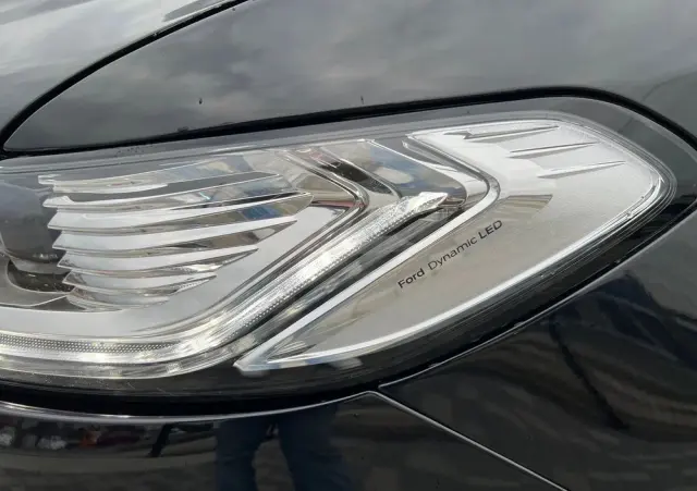 FORD Mondeo Turnier 2.0 Ti-VCT Hybrid Titanium