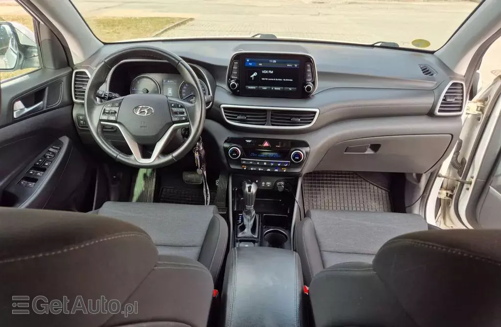 HYUNDAI Tucson 