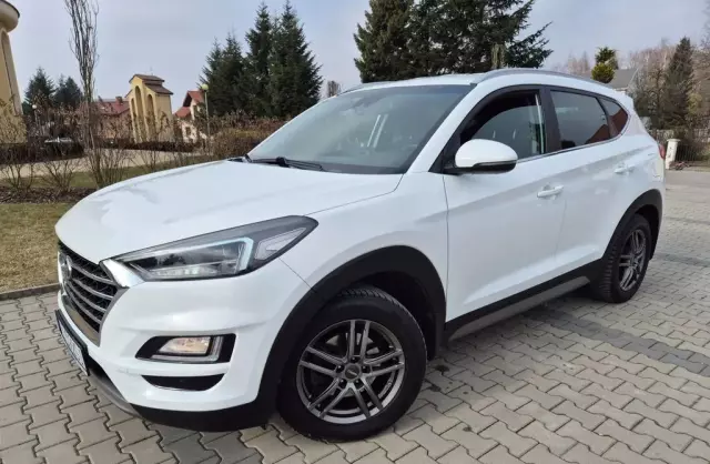 HYUNDAI Tucson 