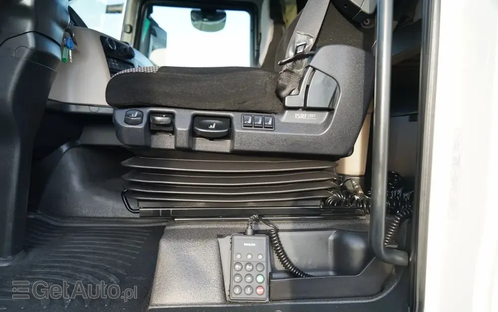 MAN TGX 18.470 / LOW DECK / MEGA / REGULOWANE SIODŁO / 2020 ROK / NAVI 