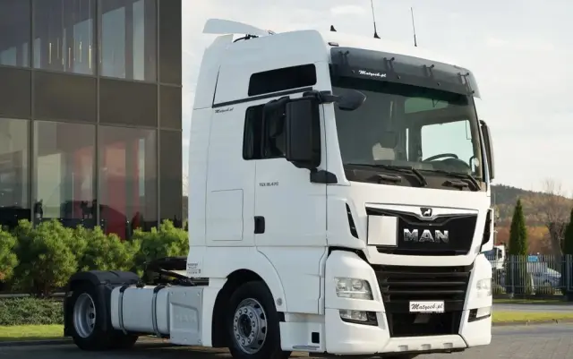MAN TGX 18.470 / LOW DECK / MEGA / REGULOWANE SIODŁO / 2020 ROK / NAVI 