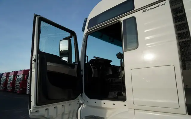 MAN TGX 18.470 / LOW DECK / MEGA / REGULOWANE SIODŁO / 2020 ROK / NAVI 
