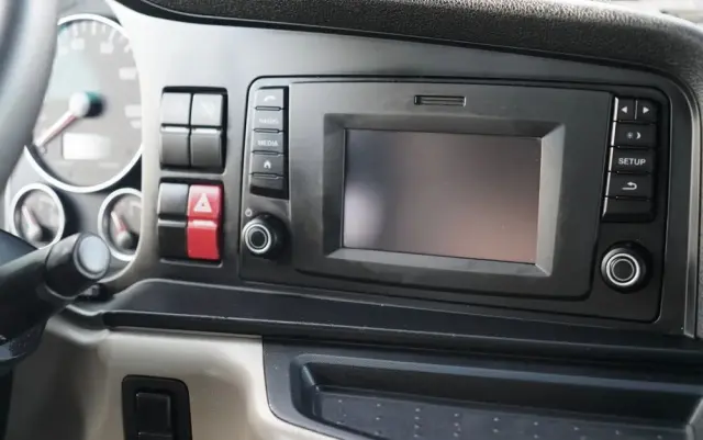 MAN TGX 18.470 / LOW DECK / MEGA / REGULOWANE SIODŁO / 2020 ROK / NAVI 