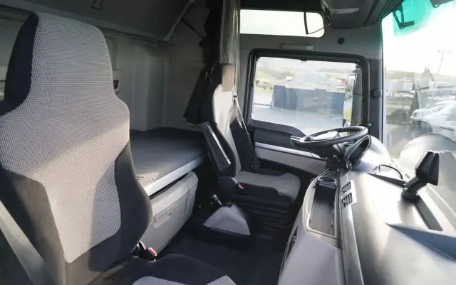 MAN TGX 18.470 / LOW DECK / MEGA / REGULOWANE SIODŁO / 2020 ROK / NAVI 