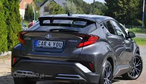 TOYOTA C-HR 