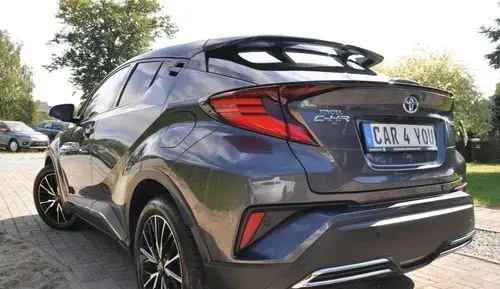 TOYOTA C-HR 