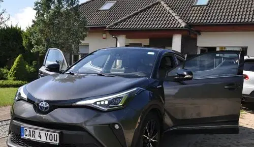 TOYOTA C-HR 