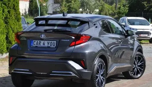 TOYOTA C-HR 