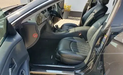 MERCEDES-BENZ CLS 
