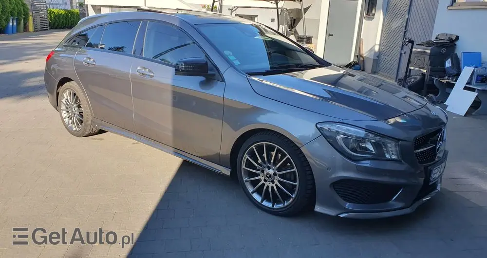 MERCEDES-BENZ CLA 220 (CDI) d 7G-DCT AMG Line
