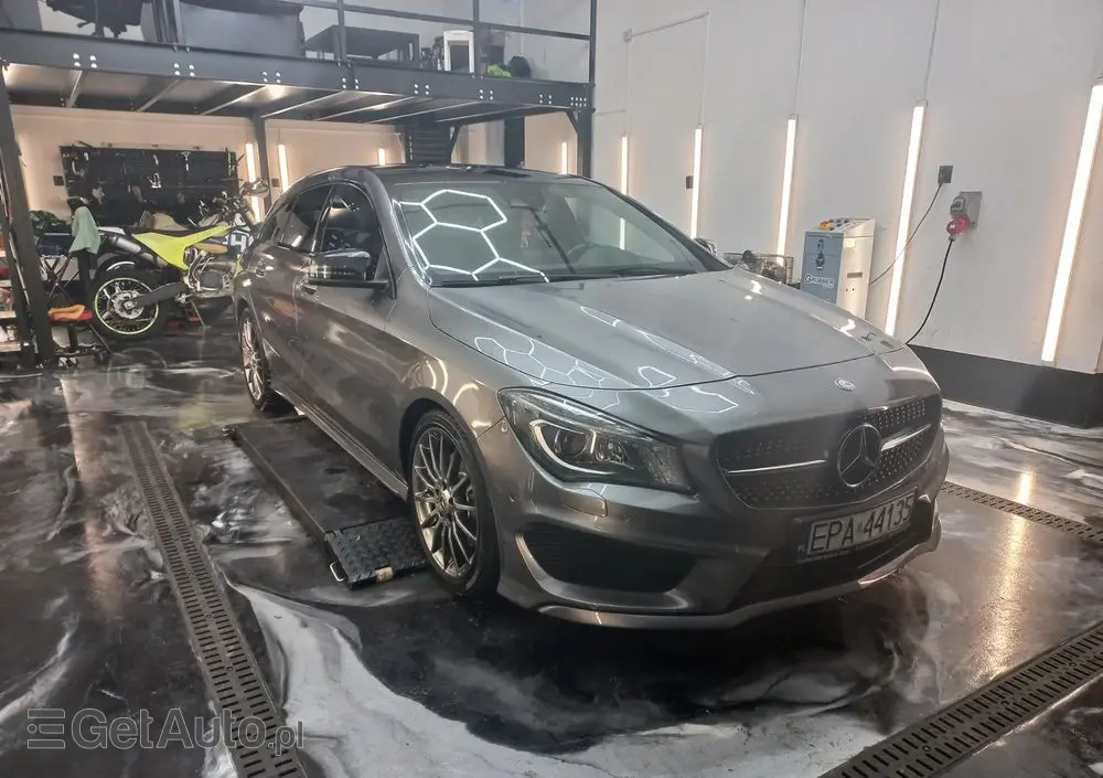 MERCEDES-BENZ CLA 220 (CDI) d 7G-DCT AMG Line